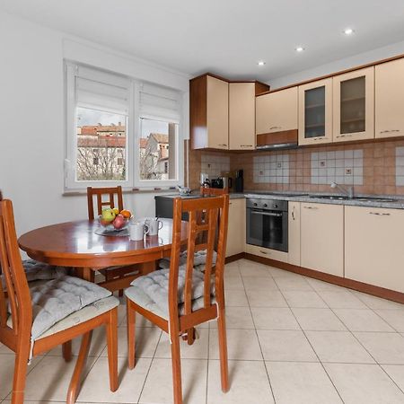 Apartment Mdm Buje Extérieur photo