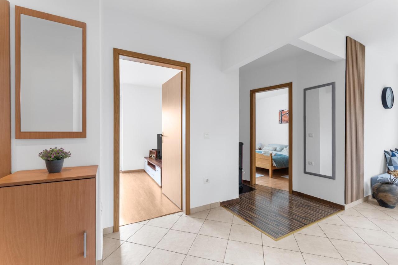 Apartment Mdm Buje Extérieur photo