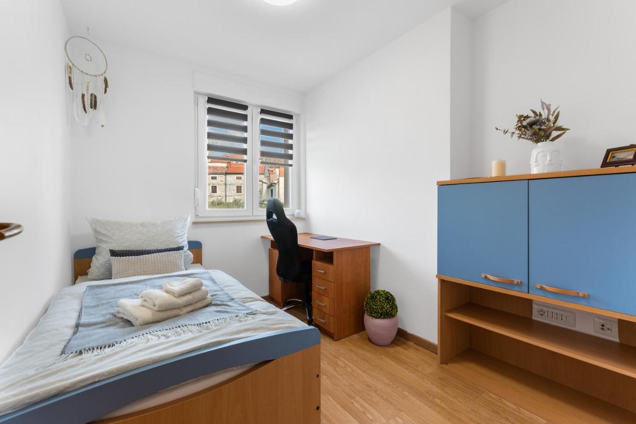 Apartment Mdm Buje Extérieur photo
